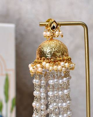 Gold alloy jiva oversized jhumka earrings 4