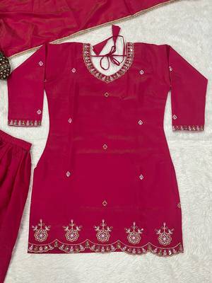 Pink heavy simmr silk coding & sequence work kurta plazzo and dupatta 5