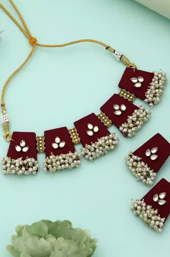 Maroon color choker handcraft necklace set