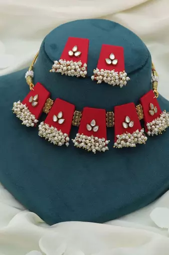 red metallic work alloy choker necklace set