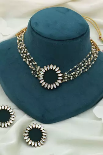 green metallic work alloy choker necklace set