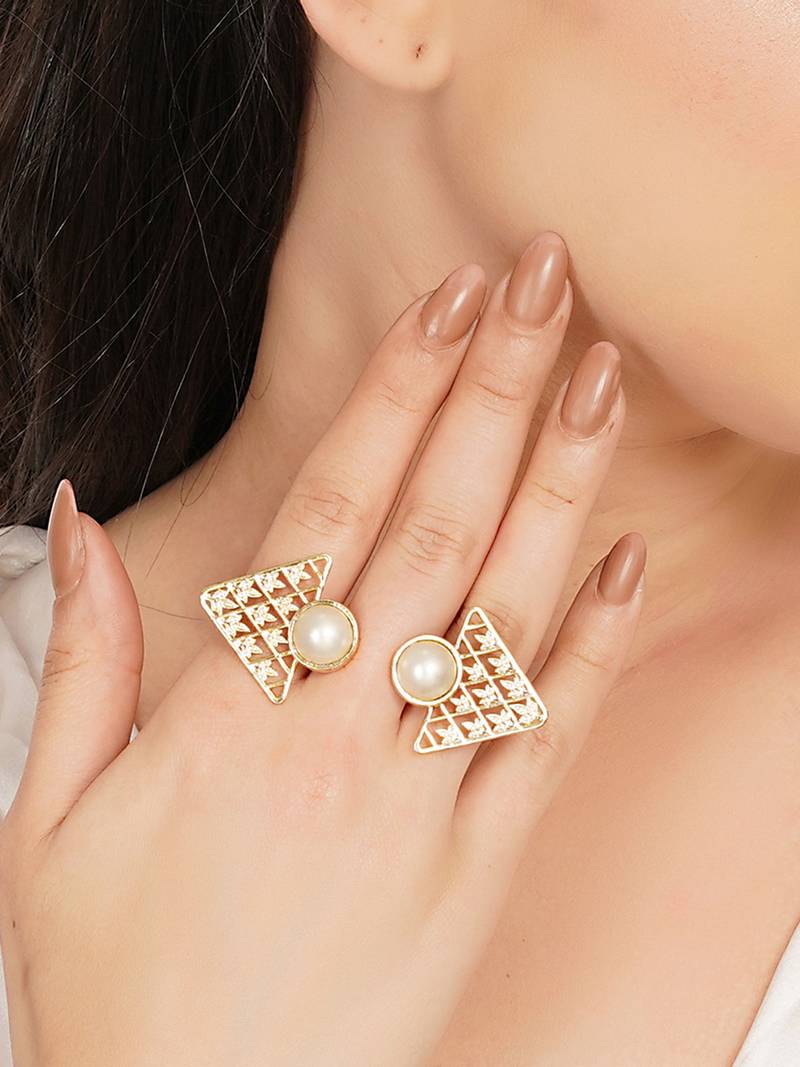 white brass ring with pearl geometric triangle work