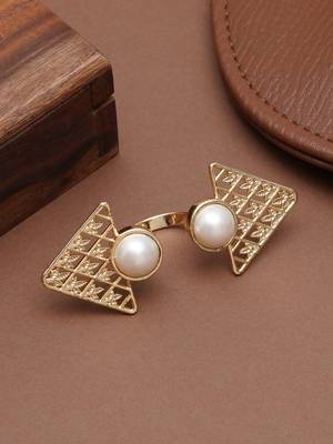 white brass ring with pearl geometric triangle work 2