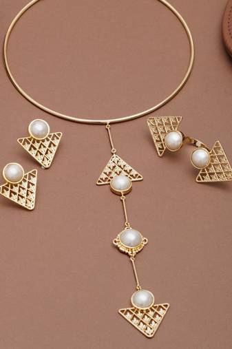 golden brass necklace set with pearl geometric design