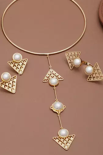 golden brass necklace set with pearl geometric design