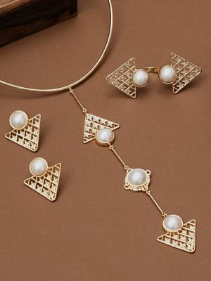 golden brass necklace set with pearl geometric design 3