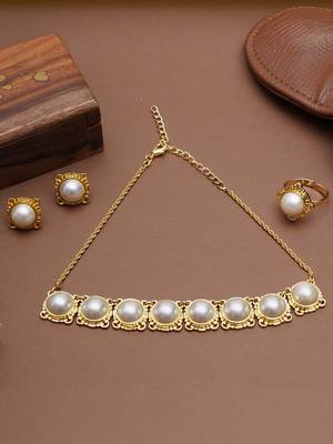 golden brass necklace set with halo pearl work 3