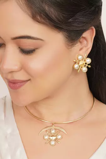 golden brass necklace set with pearl crescent work