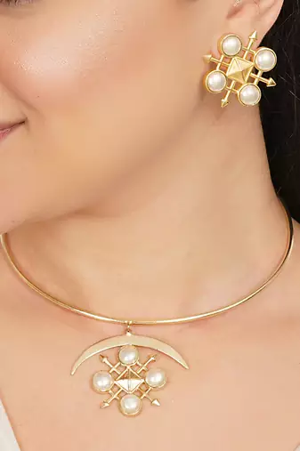 golden brass necklace set with pearl crescent work