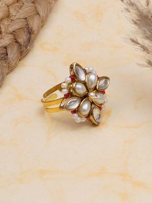 gold alloy ring with kundan pearl floral work 3