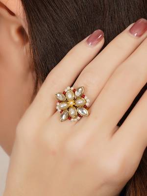 gold alloy ring with kundan pearl floral work 4