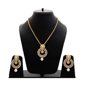 Beautiful Polki Pearl Design Pendant Set 1
