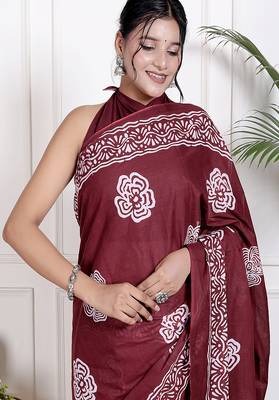 Women red pure cotton printed bandhej ehtnic saree aay-97 3