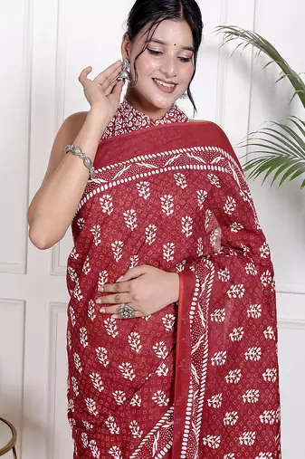 Women red pure cotton printed bandhej ehtnic saree aay-100