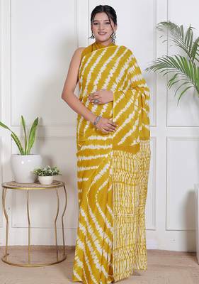 Women yellow pure cotton printed bandhej ehtnic saree aay-124 1