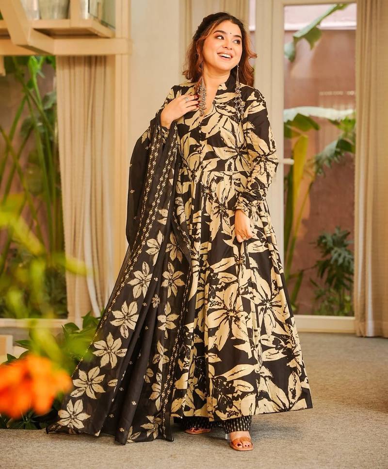 Black maslin cotton party wear digital print suit set