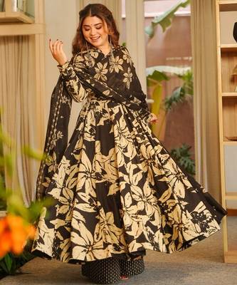 Black maslin cotton party wear digital print suit set 2