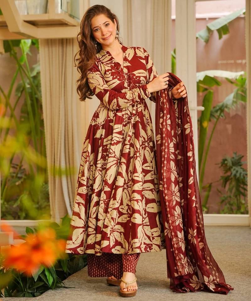 Red maslin cotton party wear digital print suit set
