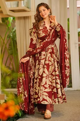 Red maslin cotton party wear digital print suit set