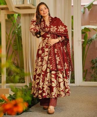 Red maslin cotton party wear digital print suit set 4