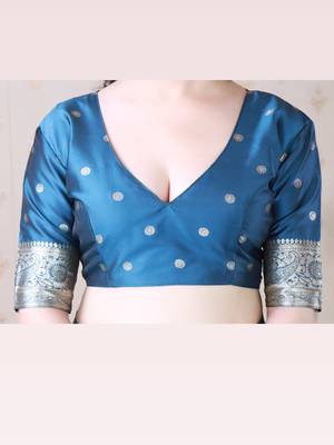Blue woven self design silk blend banarasi saree with blouse 5