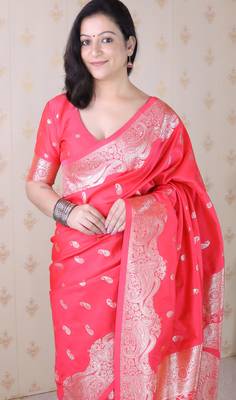 Pink woven self design silk blend banarasi saree with blouse 2