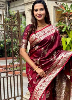 Maroon woven self design silk blend banarasi saree with blouse 1