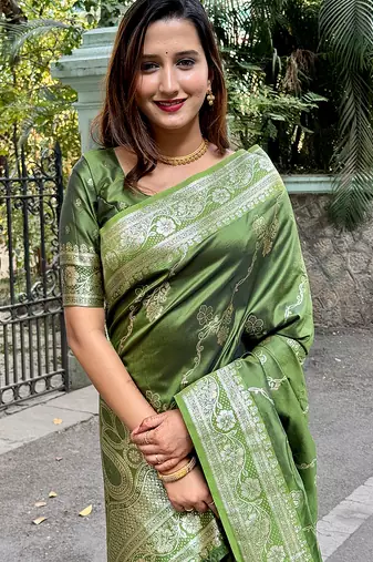 Mehendi woven self design pure silk banarasi saree with blouse