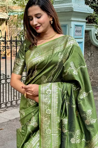 Mehendi woven self design pure silk banarasi saree with blouse