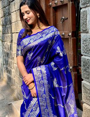 Royal blue woven self design silk blend banarasi saree with blouse 4