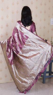 Dark mauve woven self design silk blend banarasi saree with blouse 4