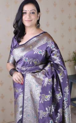 Lavender woven self design silk blend banarasi saree with blouse 2