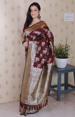 Maroon woven self design silk blend banarasi saree with blouse 3