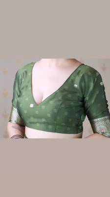 Mehendi woven self design silk blend banarasi saree with blouse 5