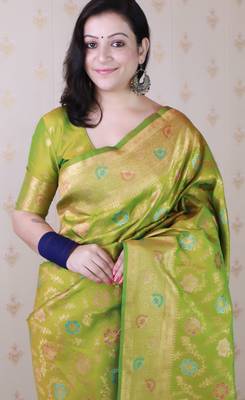 Mehendi woven self design silk blend banarasi saree with blouse 2