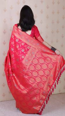 Pink woven self design silk blend banarasi saree with blouse 4