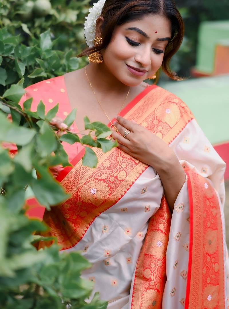 White red woven self design silk blend durga pooja saree with blouse