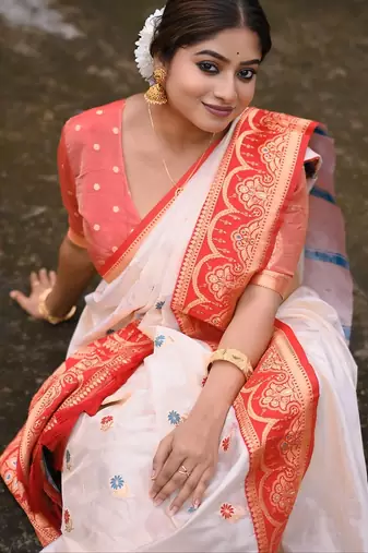 White red woven self design silk blend durga pooja saree with blouse