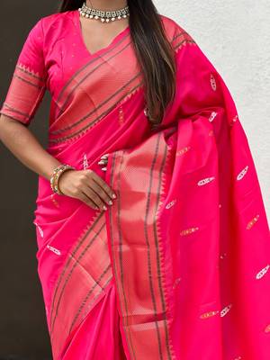 Pink woven self design pure silk paithani saree with blouse 4