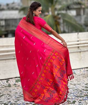 Pink woven self design pure silk paithani saree with blouse 5