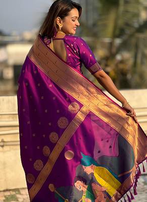 Magenta woven self design pure silk paithani saree with blouse 3