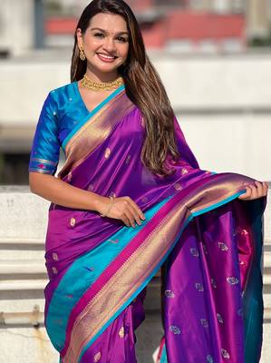 Magenta woven self design pure silk paithani saree with blouse 2