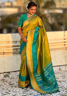 Mehendi woven self design pure silk paithani saree with blouse 3