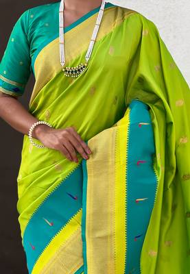 Parrot green woven self design pure silk paithani saree with blouse 4