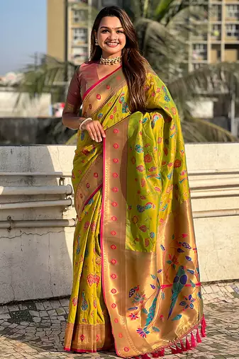 Mehendi woven self design pure silk paithani saree with blouse