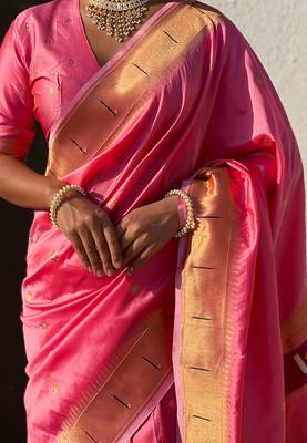 Baby pink woven self design pure silk paithani saree with blouse 4