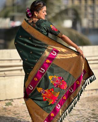 Dark green woven self design pure silk paithani saree with blouse 5