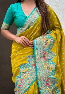 Mehendi woven self design pashmina silk saree with blouse 4
