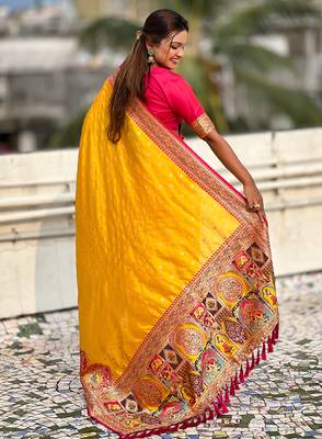 Yellow woven self design pashmina silk saree with blouse 5