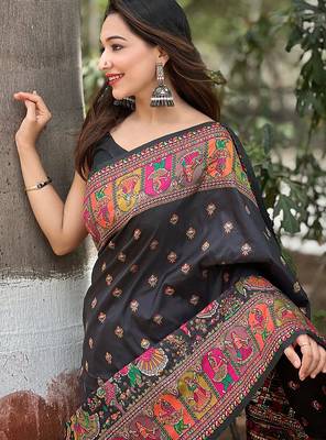Black woven self design pashmina silk saree with blouse 4